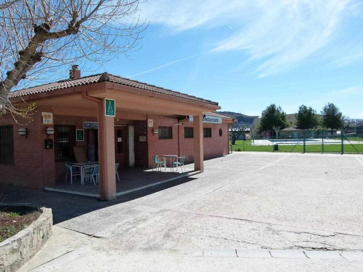 Bungalow & Camping Fuente De Regrustan Граус Экстерьер фото
